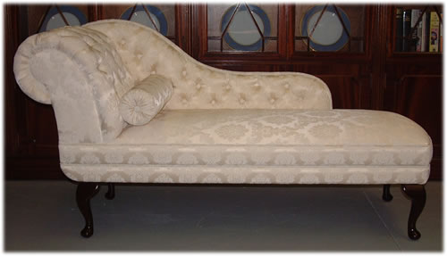 Ivory damask Chaise Longue